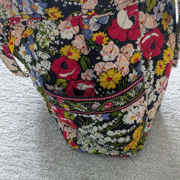 Vera Bradley retire Poppy Fields Tote - Picture 4 of 4